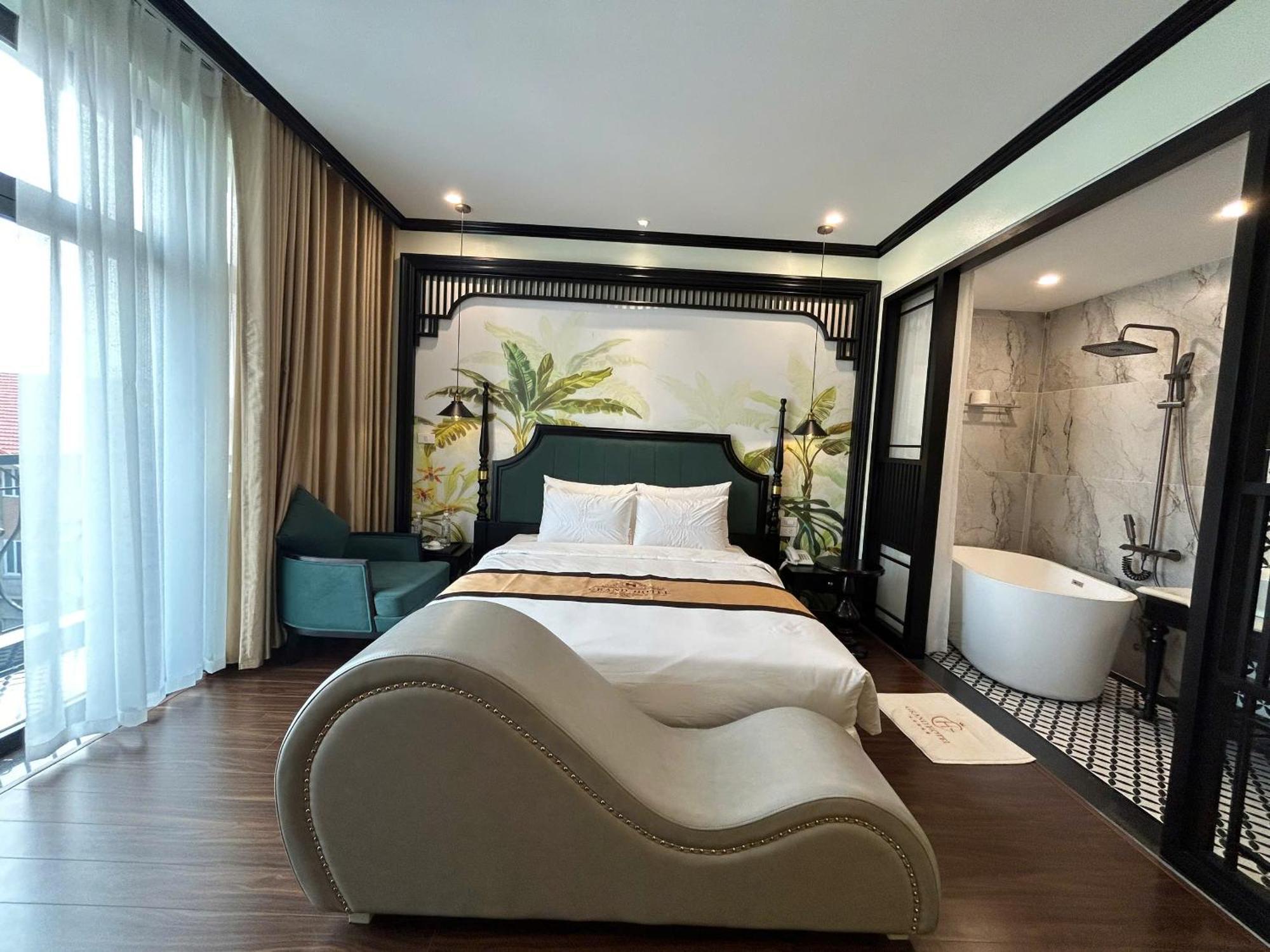 Grand Trinh Bo Khách sạn